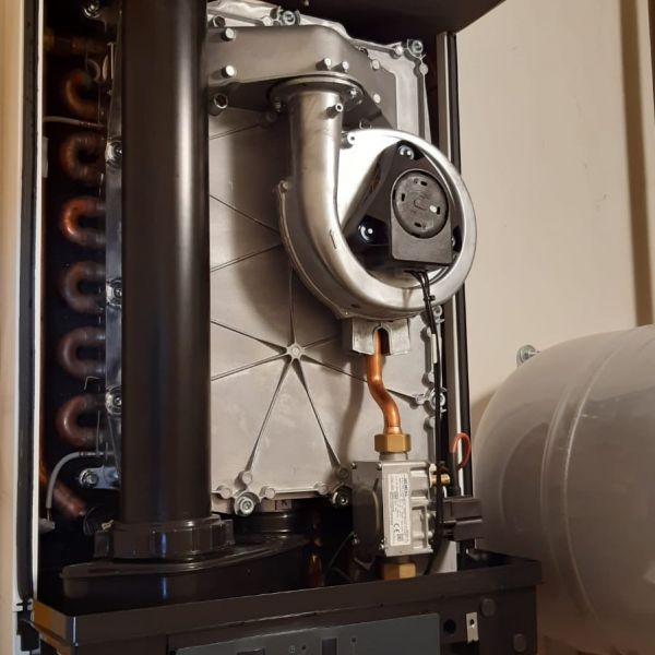 Výměna kotle v Nové Říši