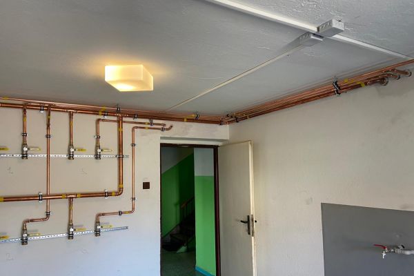 e23ff2a4 0db7 4e28 be72 b262810c994e