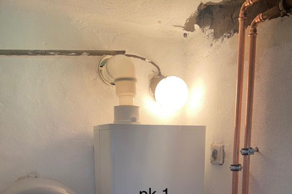 aafc61cf ea35 4235 b148 267ce44b99ba